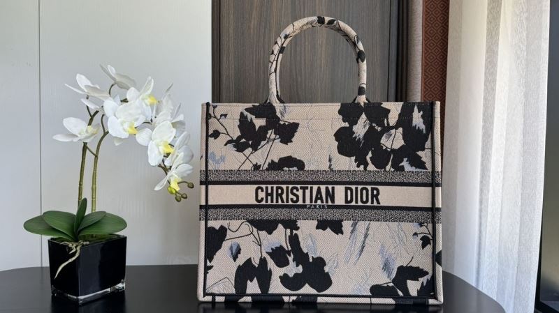 Dior Shopping Bags